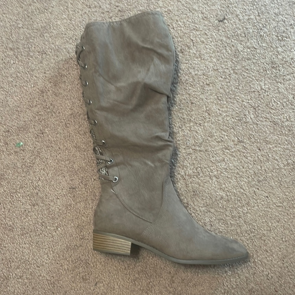 Wide Calf size 11 brown tall boots